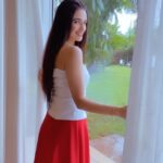 Yuvika Chaudhary Instagram – @paparazzicloset  #privika #princenarula  #pyarhoya #trending #reels  #yuvikachaudhary