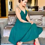 Yuvika Chaudhary Instagram – Things have a way of working themselves out if we just remain positive. @paparazzicloset  @bombaycloset #yuvikachaudhary