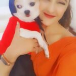 Yuvika Chaudhary Instagram – #yuvikachaudhary #chikoo #love #live #amimallover #animals #life  @pankhclothing  na