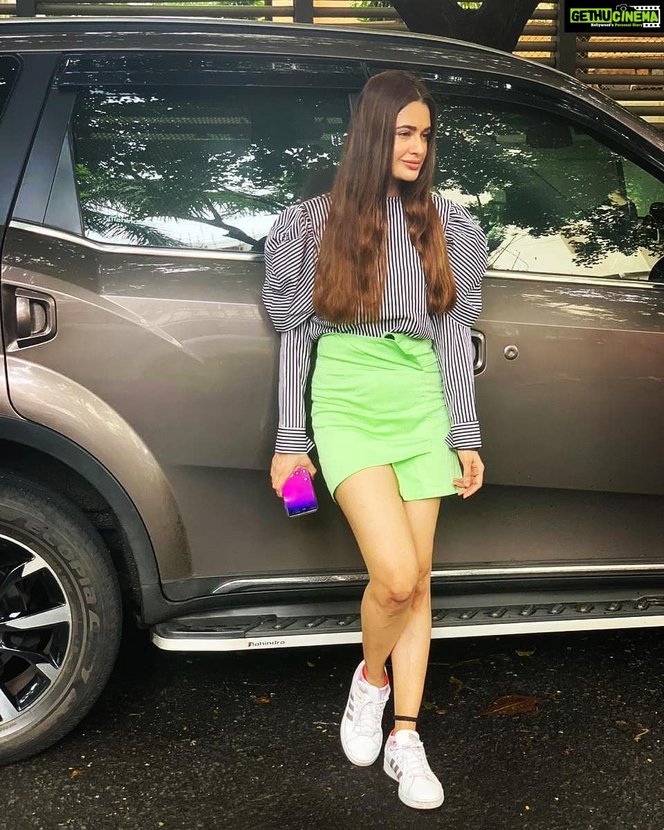 Yuvika Chaudhary Instagram - @pankhclothing Hv a good day every one 🥰