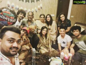 Aadhi Pinisetty Instagram - Old enough to know better,
Young enough to still do it! #HappyBirthday Daddy....we love you every step of the way ❤️ #QuarantineBirthday !!