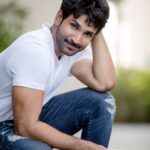 Aadhi Pinisetty Instagram - YOLO 🤠 @kiransaphotography @voltstylebar
