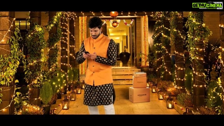 Aadhi Pinisetty Instagram - Grab the best deals from the best brands in #AmazonGreatIndianFestival @amazondotin