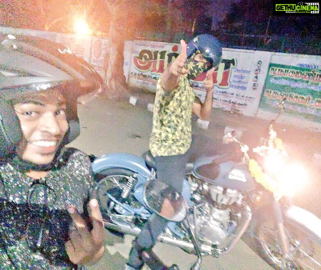 Aadhi Pinisetty Instagram - Four wheels move d Body,Two wheels move d #soul...! My new #Oldschool #bike @royalenfield.! #squadronBlue