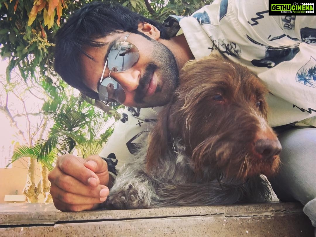 Aadhi Pinisetty Instagram - Selfie with zuieeee baby!!