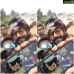 Aadhi Pinisetty Instagram - Wen lyf confuses u... Zoom in, zoom out..📷 n gv it ur bst shot...😉