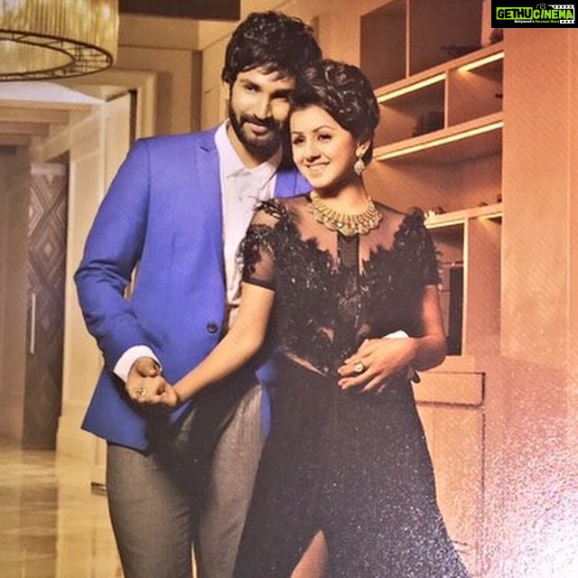 Aadhi Pinisetty Instagram - #YagavaraayanumNaKakka pair #Moonstruck #Calendar 2015