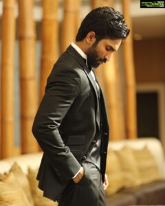Aadhi Pinisetty Instagram - Suit your vibe 🕴🏼

📷 : @v.s.anandhakrishna 
🕴🏼 : @osmanabdulrazak