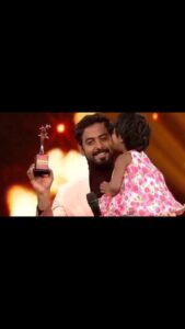 Aari Instagram - 1 year ago, start of a special journey. Will never forget the love and support ❤️ 
Good  things are coming up soon 👍🏻😊

Best wishes for an amazing season @vijaytelevision @pradeepmilroy sir and all contestants!