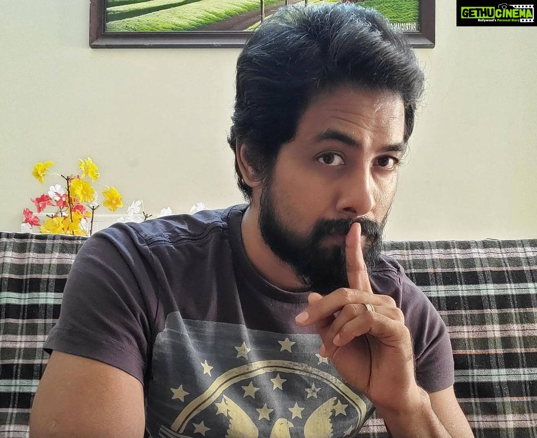 Aari Instagram - Next lockdown ??? Happy day friends ❤