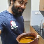 Aari Instagram - Lockdown advantages, sharing responsibility is the new normal, household chores being done by both men and women... #Genderequality #cookingathome #fishgravy #fishfry