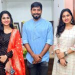 Aari Instagram - #Chandramediavision #production2 my next film pooja stills we gonna reveal the title soon 👈 Congrats @Chandraamediav1 @losliyamariya96 @srushtiDange @abhirami.venkatachalam #dirAlbertrajaa @Vjlkrediffmail1 #bigbosslosliya @CSathyaofficial @BILLAJAGAN5 @Veerasamar @rajkumar_pro