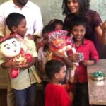 Aari Instagram – Me & @Aishwaryadutta and entire team of our new untitled film celebrated #ChristmasDay in a meaningful way of inviting unprivileged children from orphanage home to shooting spot n surprised them with gifts as #santaclaus 🎄😍 எம்மதமும் போதிப்பது அன்பை மட்டுமே” அனைவருக்கும்
கிறிஸ்துமஸ் தின நல் வாழ்த்துகள் 🎄😍💐
