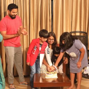 Aari Instagram - என் வாழ்க்கையை அர்த்தமுள்ள தாக்கிய என் மனைவி நதியாவிற்கு இனிய பிறந்தநாள் வாழ்த்துக்கள்

#happybirthday 
#AariArmy 
#birthday 
#organic #cake #Aarians #Bhagavan #aariarujunanarmy 
#celebrity #celebritystyle #celebration #celebrityfashion #celebrityfashion #celebratelife #celebritylife #happpy #happy #happiness #happyday #happyhour #happytime #wife #wifelove #wifehusband 
#love #lovefamilytime #loveislove #lovequotes #loveyou #lovestory #lovelife