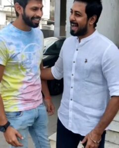 Aari Instagram - It was pleasure in meeting Brother Varun ... Definitely Big boss might have taught you a lot of lessons.... You played well... 👏
Only your journey in Big Boss have come to an end... the journey in flim industry has just began... My best wishes for your  journey bro... 😍💐
@iamactorvarun

#biggboss5 #biggboss5tamil
