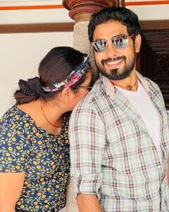 Aari Instagram - #FamilyTime
Today's Little Moments become Tomorrow's Precious Memories
Love Your Family 💓 
#happyfamily #happyfamilytime #Wife #Husband #Aari #Nathiya #Riya  #AariNathiya #Love #Life #happiness