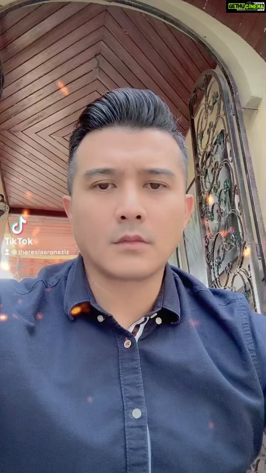 Aaron Aziz Instagram - Kenapa angguk sekali je? @officialaksomalaysia @vapeempiremalaysia #GongXiFaCai #aksogt3500puffdisposablevape #aksoGT #aksogtstrawberrycheesecake