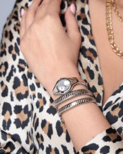 Aarti Chhabria Instagram - There is nothing more fierce than a woman who fights for what she believes in. When her love for her dreams is passionate and she envisions a brighter future, nothing can take her down.
This Valentines embellish your personal style with the premium collection of Just Cavalli watches and dwell in the idea of #BetrothTheBold

Valentine’s offer: Flat 10% OFF & Get a Free Just Cavalli Merchandise worth RS 7500 on Glam snake Collection

Watch Model No.- JC1L189M0085

Available at- @shoppers_stop 
@lifestylestores 
@tatacliqluxury
 @approvedclub

Also available at all Leading watch boutiques pan India

Follow @justcavalliwatches_india
@daurcomm 
#justcavalliwatches #justcavalliwatchesindia #glam #snakewatch #jctribe #valentines

Photo credits :
📸 @riyabajaj_photography 
Makeup : @amritakalyanpur 
Hair : @salmasayyed47