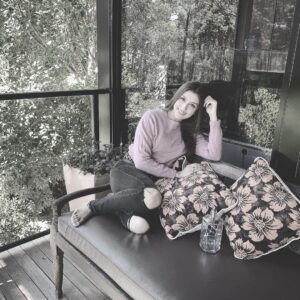 Aarti Chhabria Instagram - Just sending you some smiles today. Whatever it is you’re struggling with, may it get easier.. and may you achieve what you are seeking! #positivevibes #nature #smiling #aartichabria #pose #cushion #interiordesign #exteriordesign #outdoorliving #outdoordecor #love #sweater #desaturated #photography  #blackandwhite