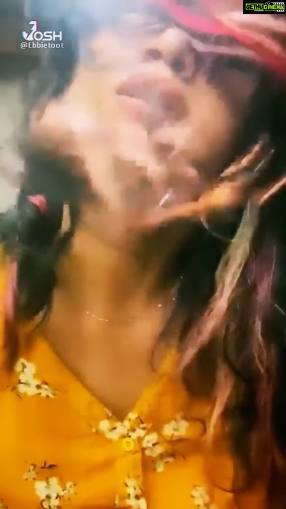 Abhirami Suresh Instagram - Mood - Tip Tip ✨ @joshapp.malayalam @officialjoshapp . . . #ReelItFeelIt #ReelIt #ReelsGram #AbhiramIsuresh #ExplorePage #Explore