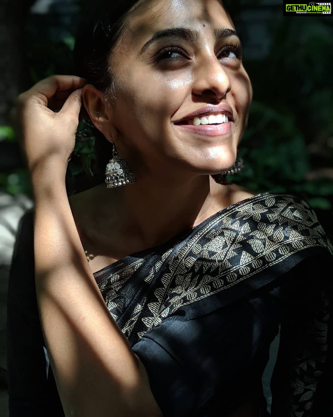 Aditi Balan Instagram - Happy birthday azhagi. You are that someone who's been there thro some of my toughest days and I cannot be more grateful to you. I love you @kavyasriraam. You are one to never let go of no matter how much we argue with each other, no matter how loud you get. You are ❤️.