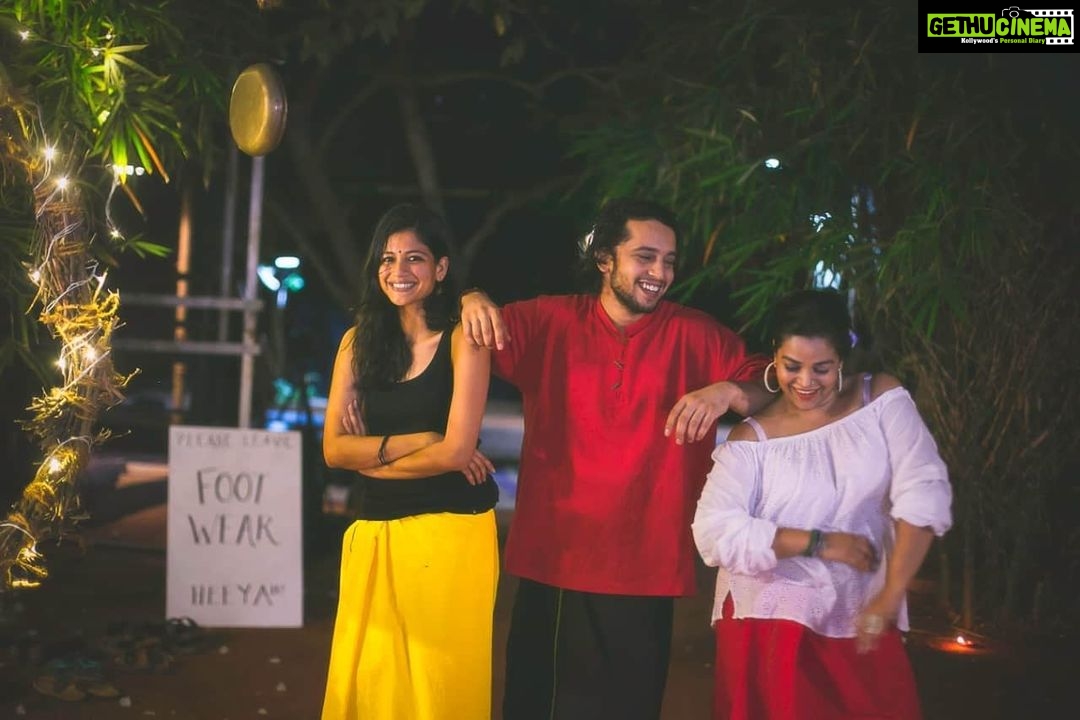 Aditi Balan Instagram - With people I adore , In a place where I only feel love and at home. Last year's Remembering Veenapani festival. Happening again this year April. See bio link to contribute. :) @adishaktitheatre Adishakti Theatre