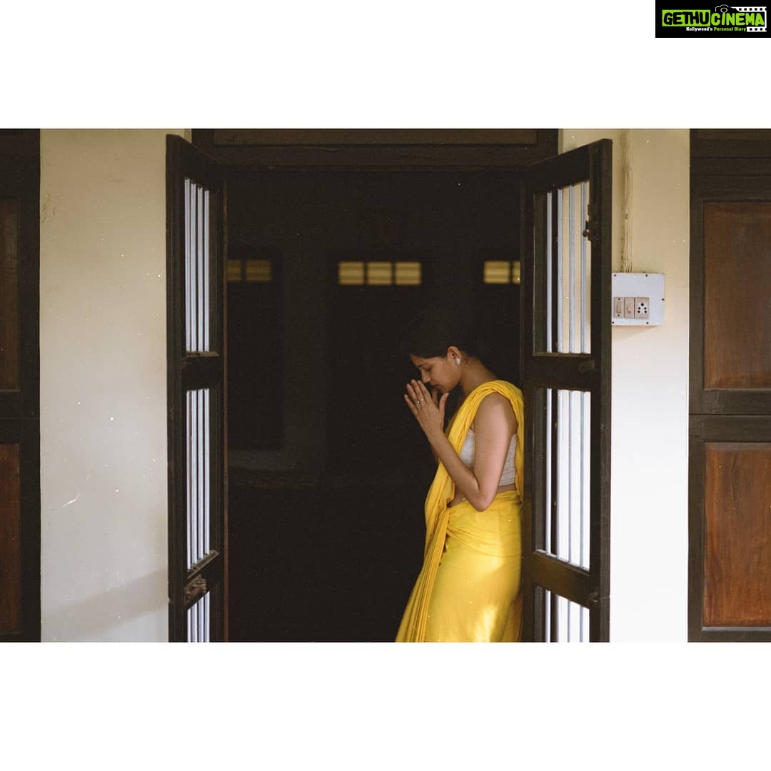 Aditi Balan Instagram - Lazy mornings @izhaiindia @lakshmanan.palani @sanjana_ravi31 @priyan_yt