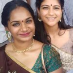 Aditi Balan Instagram - Kochin has become a wedding destination. Thanks to all my old friends getting married I get to spend time with some of my favs. Wristopher lolan's wedding weekend. :) Also fans please spare my friends who I tag ,they have a life. @tanyajoseph06 @suhailjoseph Earrings : @ishhaara Blouse : @studiobhang