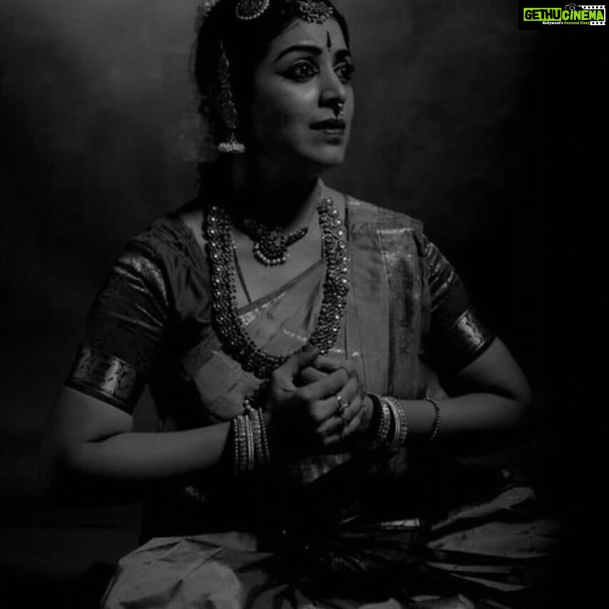 Aditi Balan Instagram - Happy birthday Sreelatha akka. I can never think of any one else as my guru apart from you and I love you so much. The amount of respect and love I have for you can never be replaced no matter what. @sreedance7 ❤️