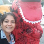 Aditi Balan Instagram - Raptors game craze! Crazy people in Canada for their home team RAPTOR on a game night. Look at the people booing at cops for not letting them stand on the sideways. Ps : also note the crazy for DRAKEEEEEE! Jurassic Park