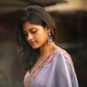 Aditi Balan Instagram - 🌸🌸🌸 Styling : @stylehanger
Photo : @vidhyavijay
Jewelry : @pradejewels 
Saree : @aavaranaa