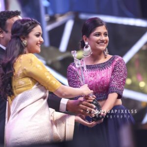 Aditi Balan Instagram - Thank you Vijay awards. Best debut female! 
Thank you Aruvi team. 
Thank you makkale for all the love. 
Styled by @ashwin.thiyagarajan 
Jewellery @pradejewels 
Photography @576megapixelss

#bestdebut #aruvi #vijayawards2018 #newlook #
