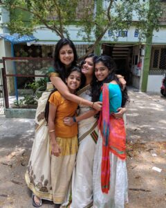 Aditi Balan Instagram - My lifetime entertainment factor. I love you guys to the Moon and back. @swathy.sharma being her usual self , disinterested always.