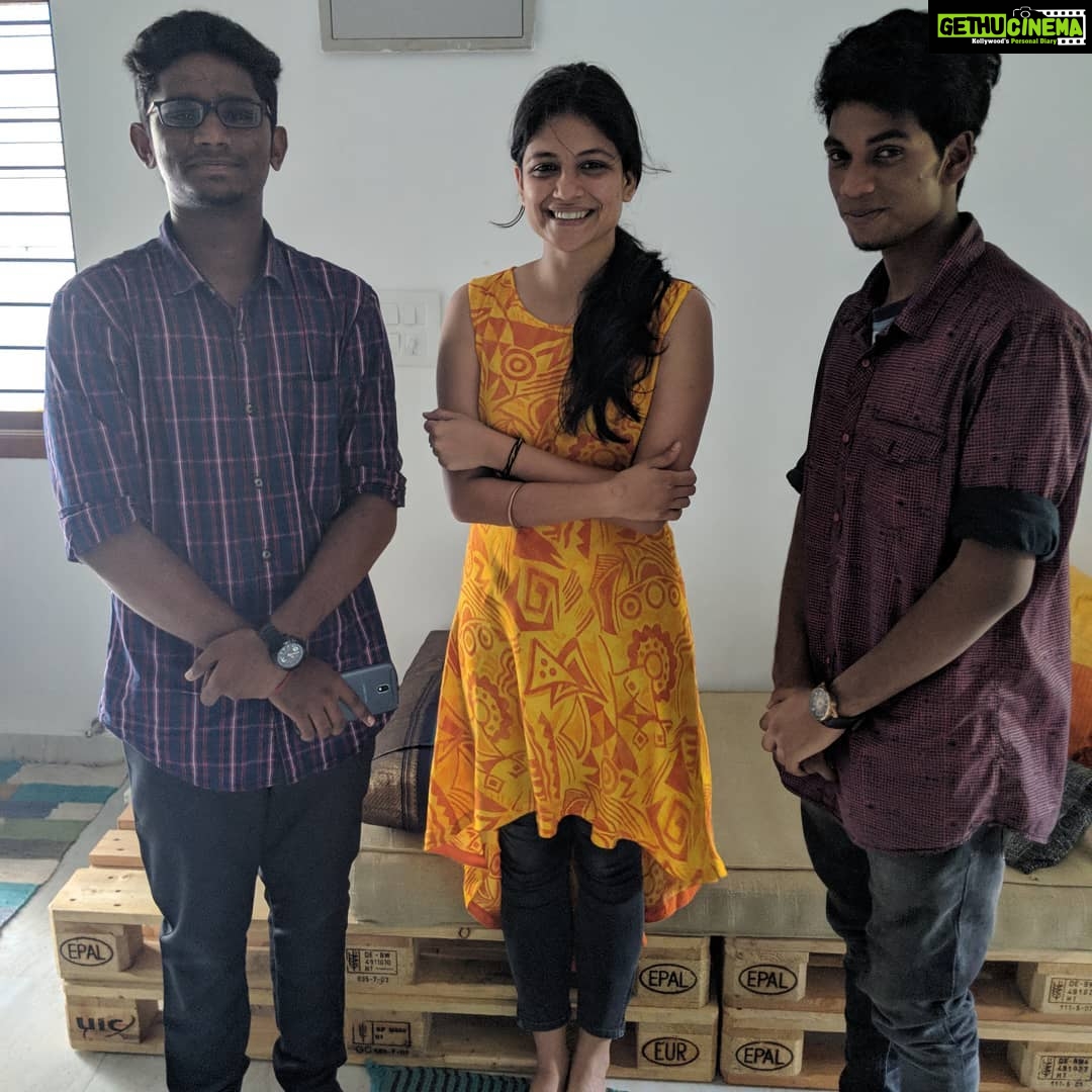 Aditi Balan Instagram - Thank you so much for coming all the way here. It was a great feeling. :) #aruvi #love #fan #gift #happiness thank you all for the love and support. :) @yeshwanth_zg haha thank you. :) Chennai, India