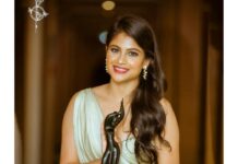 Aditi Balan Instagram - My first black lady. Thank you entire Aruvi team for giving me this beautiful experience. Life has certainly changed after ARUVI. MAGIC. Styled by : @ashwin.thiyagarajan Photography : @raaghavphotography Makeup and hair : @ronan_mili