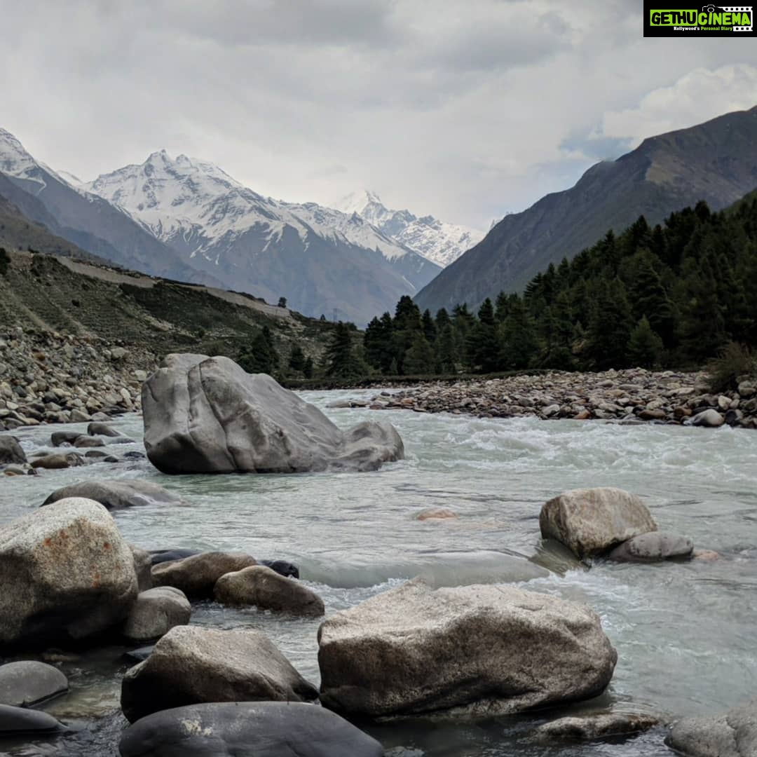 Aditi Balan Instagram - World environment day! The Earth turns to Gold, in the hands of the wise. Chitkul