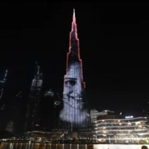Aditi Balan Instagram - Whaaat , face is on Burj khalifa. Who would have thought! 🙈🙈🙈

@_samyuktha__kannan_ , isn't it crazy. :)

Thank you @bharatbala sir @sudeepelamon and of course my lovely director @its_mevasanth.

#NavarasaOnNetflix #Navarasa #payasam