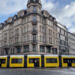 Aditi Chengappa Instagram - Blue skies . . . #berlin #berlincity #berlinberlin #espressohouse #city #sky Berlin, Germany