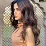 Aditi Sudhir Pohankar Instagram – Dear self stop falling too deep in love with potential. 

#aaditipohankar #she #brown #love #loveyourself #eyes #ootd #ootdfashion #instagood #instagram #instafashion 

Picture credit @niveditapohankar 
HMU @khushbusoni06