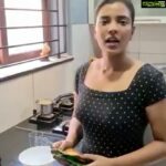 Aishwarya Rajesh Instagram – When it gets boring at home, start BRUing! And what better brew than the currently trending and famous Dalgona Coffee!
Let me show you how I make my version of it.
#BruDalgonaCoffee
#DalgonaCoffee
#DalgonaCoffeeChallenge
@brucoffeein