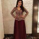 Aishwarya Rajesh Instagram – loved wearing this beautiful outfit for #Worldfamouslover Pre-release … outfit @archana.karthick accessories @original_narayanapearls @nani_thedesigner