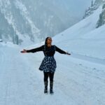 Aishwarya Rajesh Instagram - The snow fall is like the first love ❤️ Sonmarg -J&K