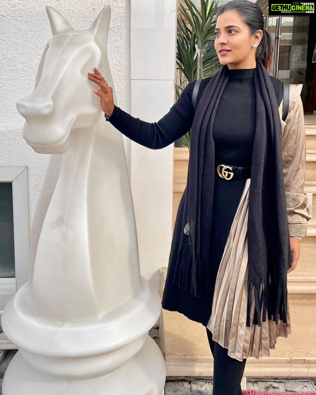 Aishwarya Rajesh - 231.7K Likes - Beautiful Kashmir â¤ď¸â¤ď¸
outfit @thehazelavenue