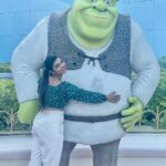 Aishwarya Rajesh Instagram - With my fav #Shrek😍😍 @motiongatedubai @celebratedubai @pickyourtrail @visit.dubai @motiongatedubai @celebratedubai @visit.dubai @pickyourtrail #worlds_coolest_winter #dubaidestinations #MyDSF #UnwrapTheWorld #LetsPyt #pickyourtrail #MyDSF #Worlds_coolest_winter #UnwrapTheWorld #LetsPYT #Pickyourtrail