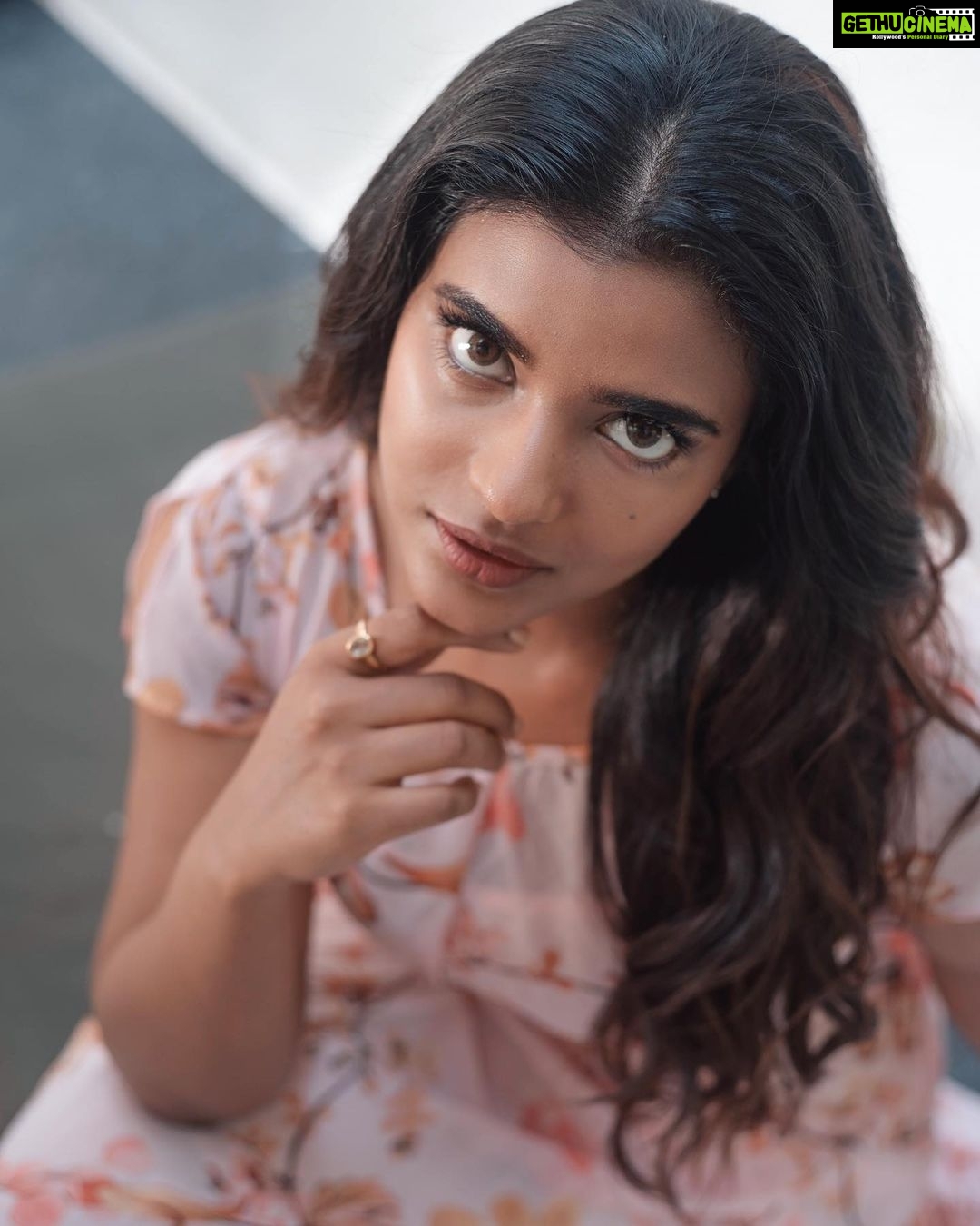 Aishwarya Rajesh Instagram - The only thing that will make you happy is being happy with who you are ❤️Thank u @thehazelavenue for this lovely outfit ❤️Makeup @ananthmakeup Hairstyle @sharmilahairstylist stylish @chaitanyarao_official photography @johan_sathyadas Editing @johnferri.1111 Pro @proyuvraaj @sound24k Location @synckofficial