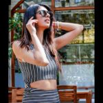 Aishwarya Sakhuja Instagram - Thursday afternoon couldnt have looked better. Some sun and coffee n im good to go.. @thebackyardbrew Photographed by @sehban_azim Ya ya thankyouu😋 #AishwaryaSakhuja #actor #actorslife #anchor #ootd #ootdfashion #ootdindia #eventlook #sunshine #coffeelover #coffeetime #somethingisbrewing #yariroad @aditim88 this place is growing on me😁