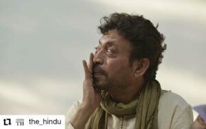 Amala Akkineni Instagram - Irrfan Khan was a great actor who will be remembered. Wishing him a peaceful eternal journey 🙏🏻 #Repost @the_hindu
• • • • • •
National Film Award winning actor Irrfan Khan passed away today in Mumbai after a prolonged battle with cancer.

Here is an excerpt from the book "Irrfan Khan: The Man, The Dreamer, The Star" by Aseem Chhabra:

While he managed to get admission into NSD, Irrfan took a while to shed his shy, introverted personality. His NSD friends remember him as someone who did not mingle much with others. There was a quieter but focused side to him.

One thing Irrfan’s NSD classmates remember is his obsession with Naseeruddin Shah. ‘We would all tease him about it,’ actor Mita Vashisht says. ‘It was like, “Arre yaar Irrfan, Naseer ko chhod do (Please, Irrfan, forget about Naseer).” But it was how he wanted to approach a role, the way he wanted perform. We often saw Naseer in his performances.’
Years later Irrfan was honest enough to confess to Naseeruddin Shah how much the senior actor had inspired him. ‘I am glad he didn’t try to become another Naseeruddin Shah, and discovered his own identity,’ Naseer says. ‘He told me, “My mother used to curse you.” So I asked, “Why yaar?” and he said, “Tum uss Naseeruddin Shah ki nakal kar rahe ho. Woh to pahunch gaya, aur tum kahan ho?” So finally when he made it, I said, “Yaar, apni ammi ko mera salaam kehna. And tell her ki main itna bura example nahi tha.”’
**
These images were taken during a press meet at the Bengaluru Press Club in 2015 when he and his wife Sutapa Sikdar (see in the third image) had come to show their support for theatre personality and social activist Prasanna Badanawal Satyagraha and National Convention for sustainable living. | 📸 K. Murali Kumar