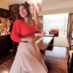 Amala Paul Instagram - Amala in wonderland! 📹: What goes behind the scenes of photoshoots! 😉 #myart #mypurpose #myeverything #inmyzone #myvibe #myscene #brodhav