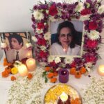 Ameesha Patel Instagram – Already been a year since u left us … hope u r happy wherever u r aunty .. May u always R.I.P🙏🏻🙏🏻🙏🏻🙏🏻🙏🏻🙏🏻🙏🏻