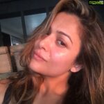 Amrita Arora Instagram - Au naturale! #eveninglight #zeromakeup